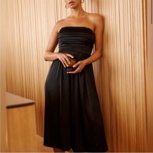 NWT Abercrombie Emerson Rushed strapless midi dress